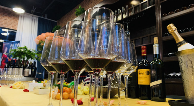 做紅酒代理加盟生意需投入多少錢 做紅酒代理加盟生意需投入多少錢